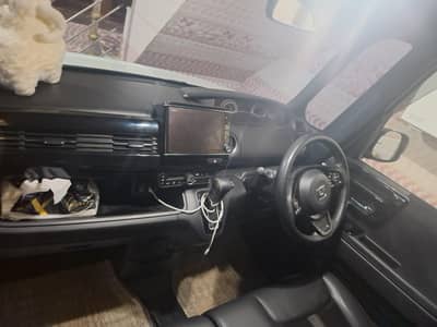 Honda N Box Custom 2021