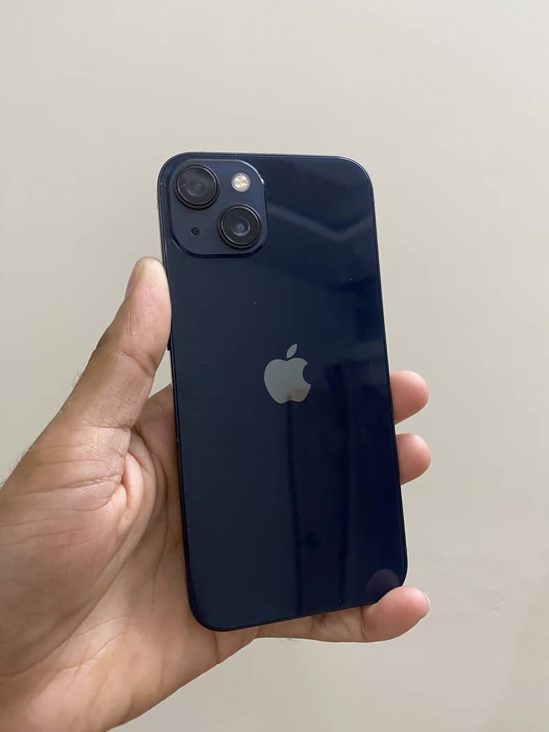 Apple iPhone 13 2