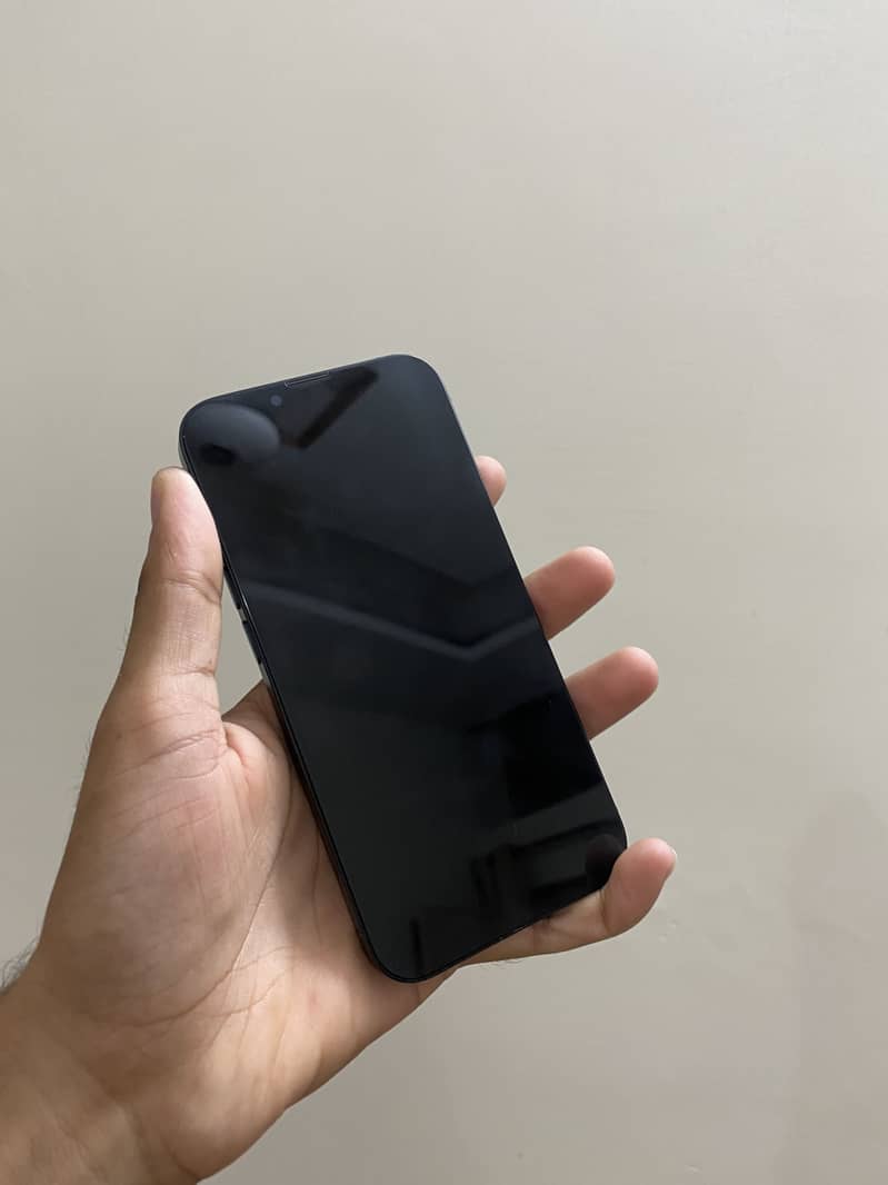 Apple iPhone 13 3