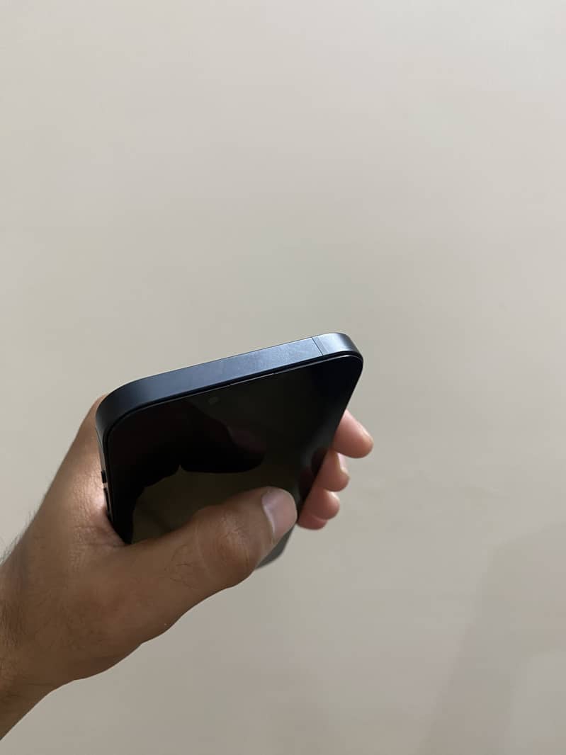 Apple iPhone 13 4
