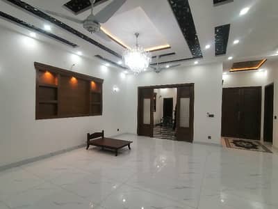 10 Marla Brand New House For Rent
