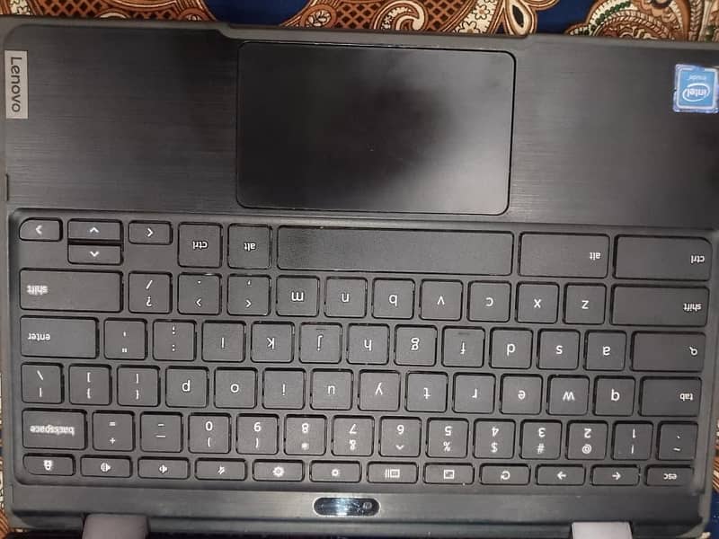 chrome book e300 5