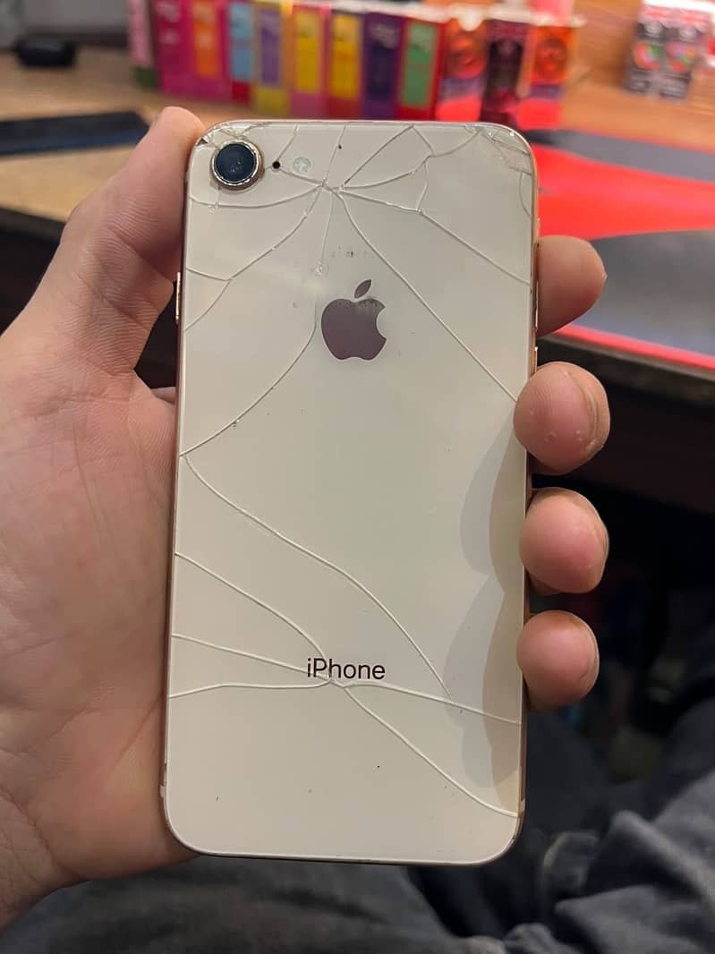Apple iPhone 8 3