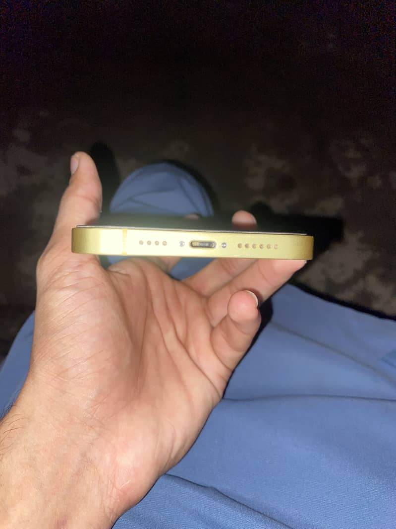 Apple iPhone 14 plus 4