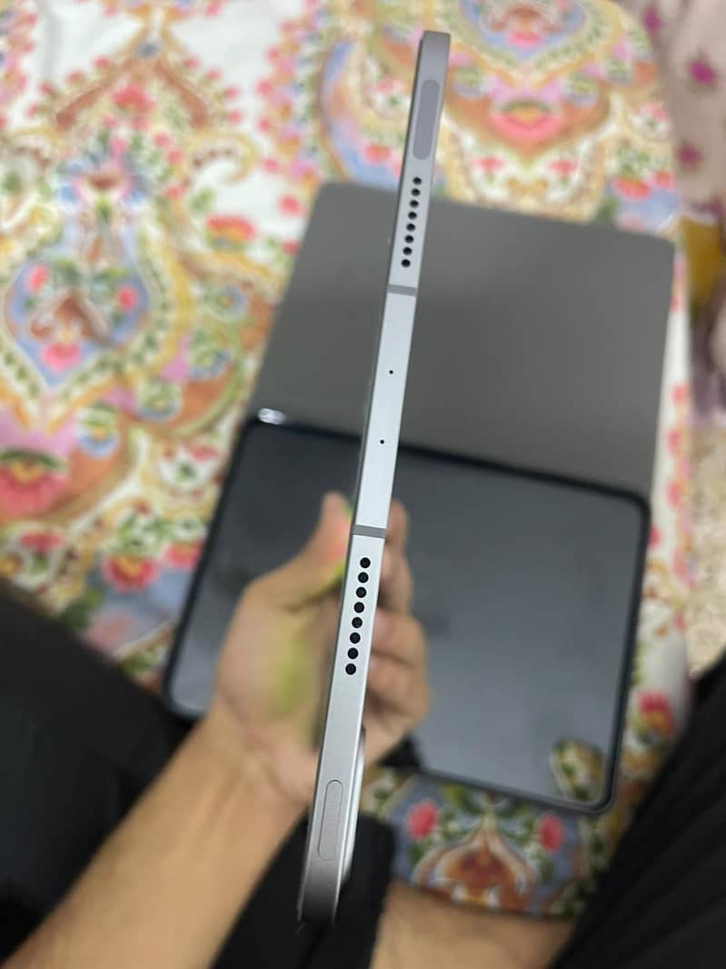 ipad pro (11"inch) (4th generation). 2