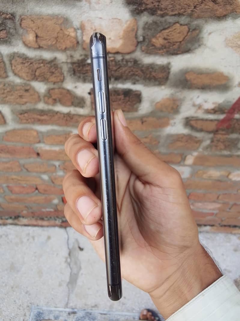 Apple iPhone X 2