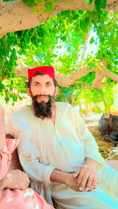 mushid amam  and security guard