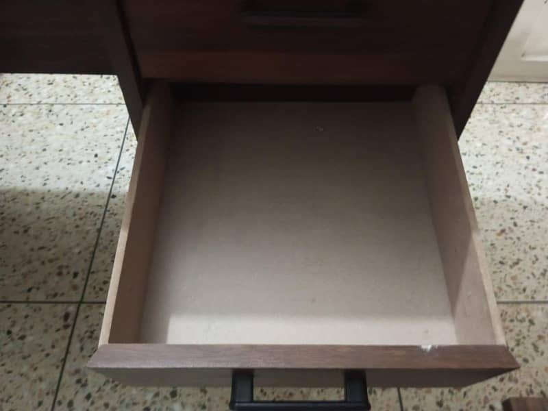kids study table steady 0