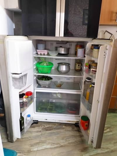 Hitachi Refrigerator for Sale – Excellent Condition