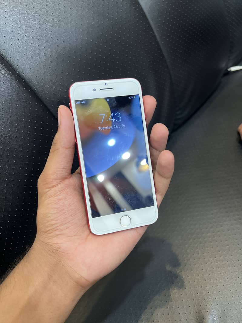 Apple iPhone 7 1