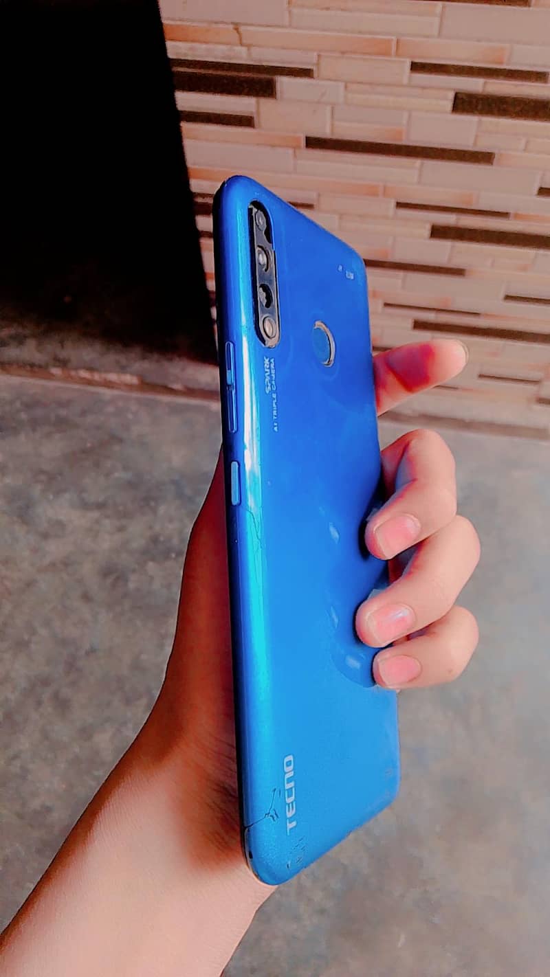 Tecno Spark 4 1