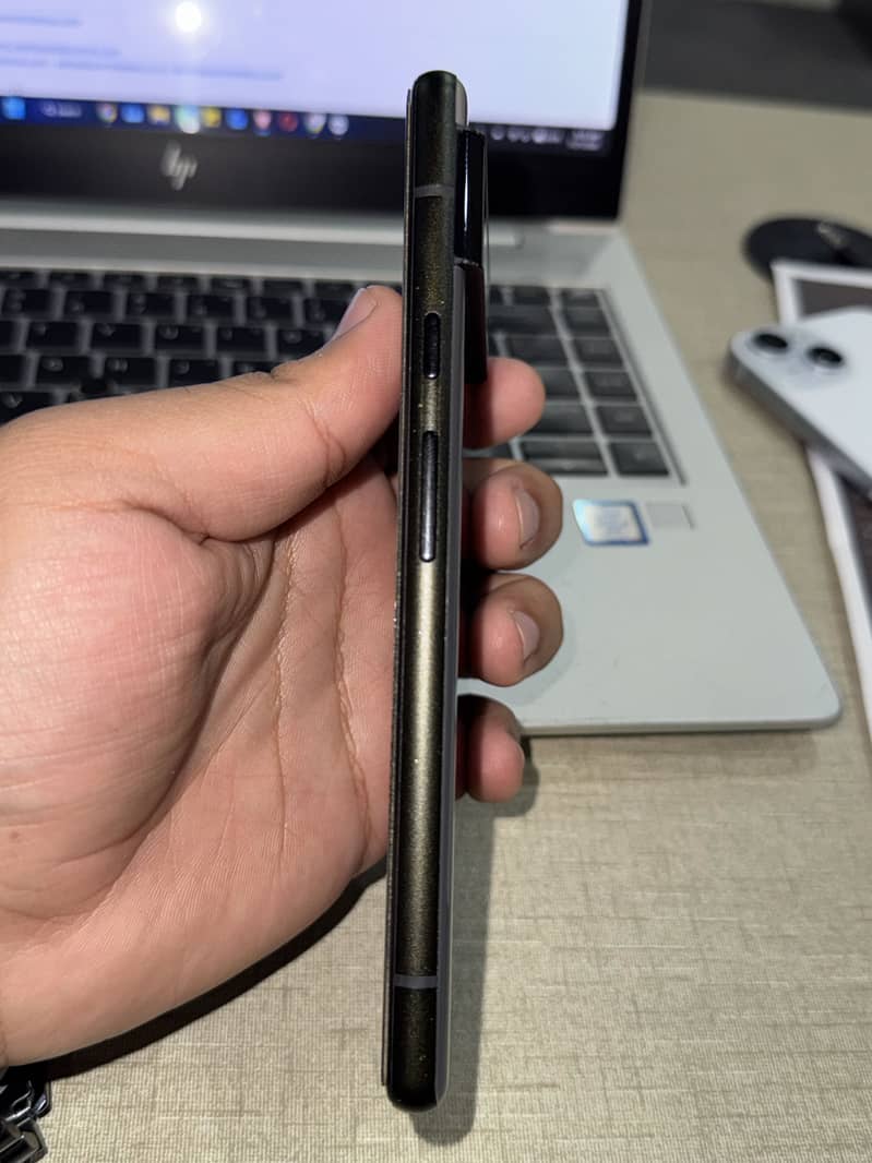 Google Pixel 6 (Sim Working) 3