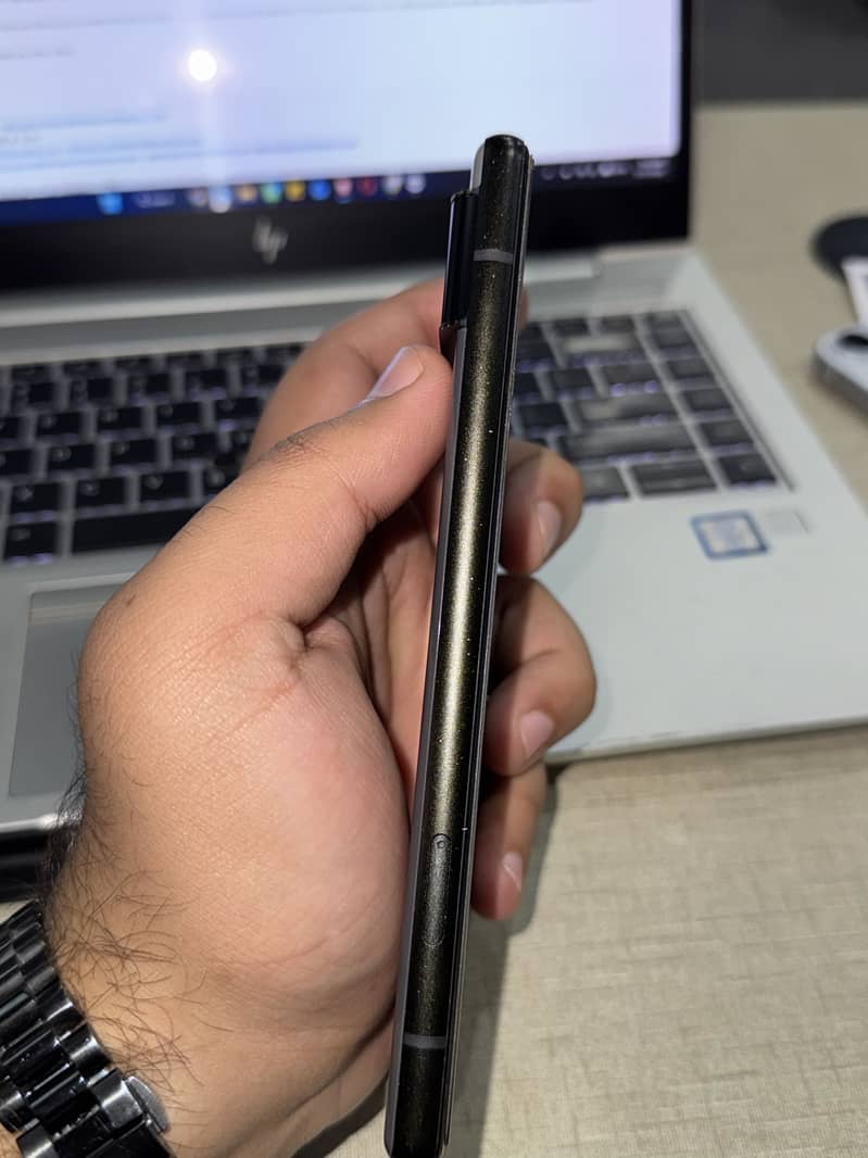 Google Pixel 6 (Sim Working) 5