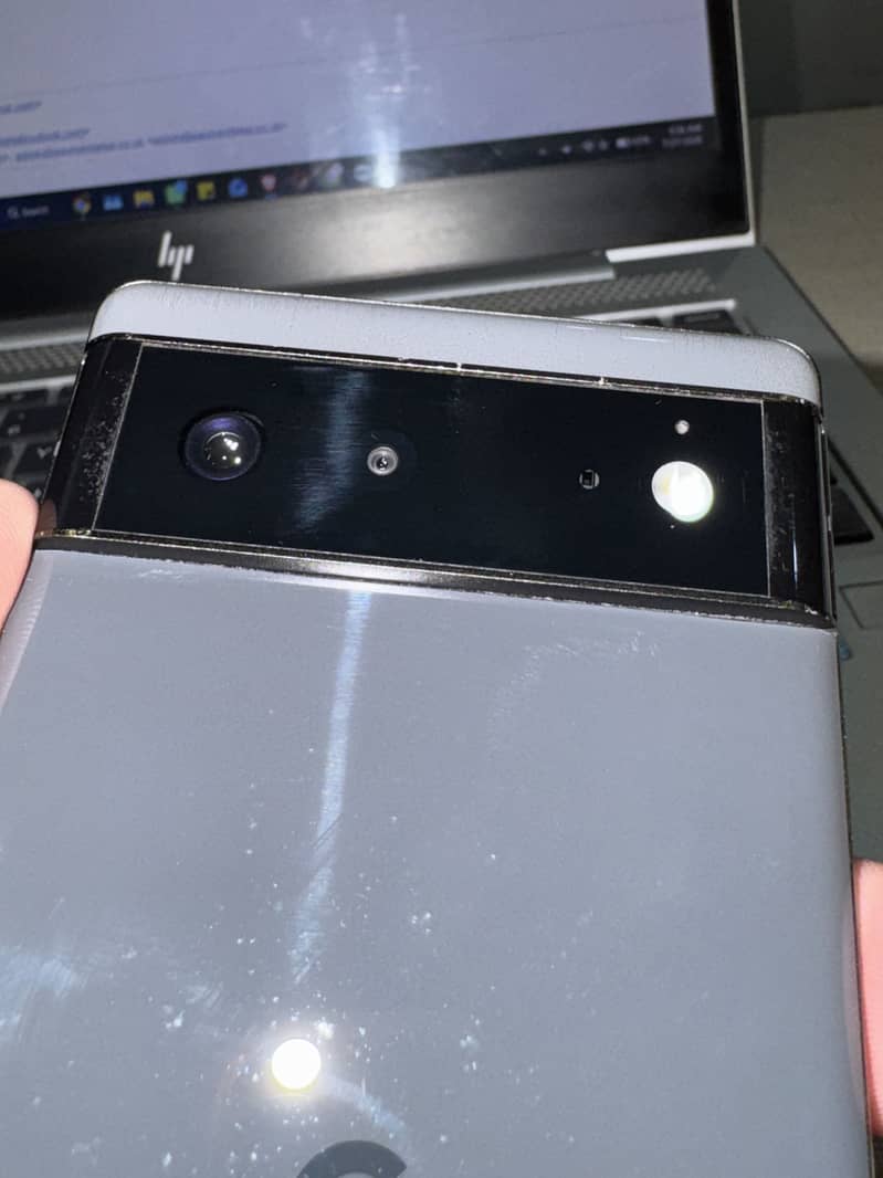 Google Pixel 6 (Sim Working) 7