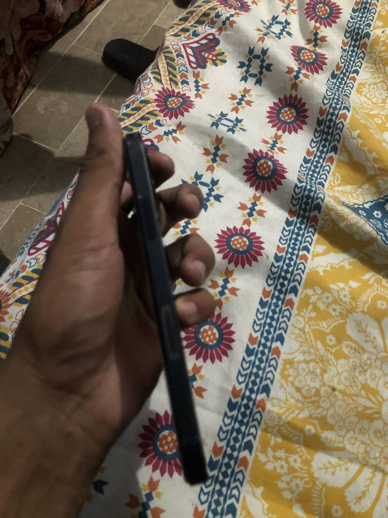 Apple iPhone 12 2