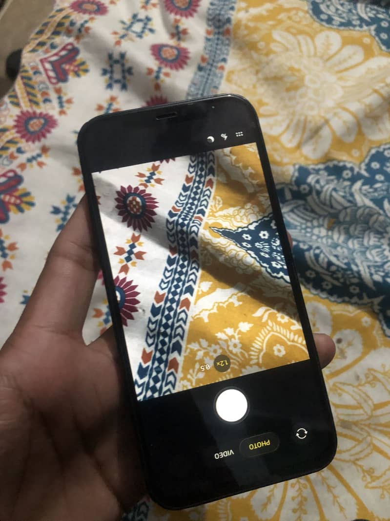 Apple iPhone 12 5