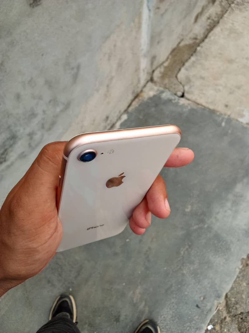 Apple iPhone 8 2