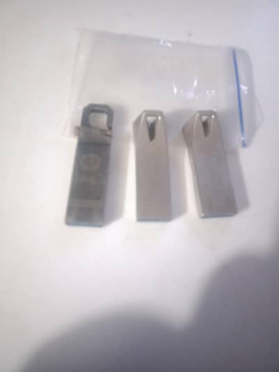 USB SAMSUNG 32 GB normal price