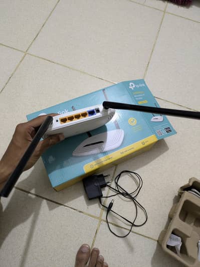 TP-Link TL-WR841N Ver 14.0 Wireless N Router