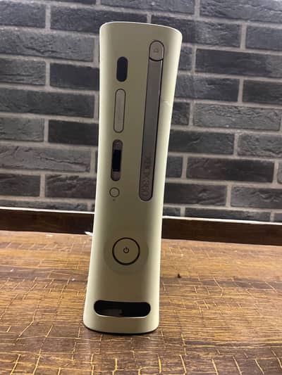 Xbox 360 for sale with Full Loaded games