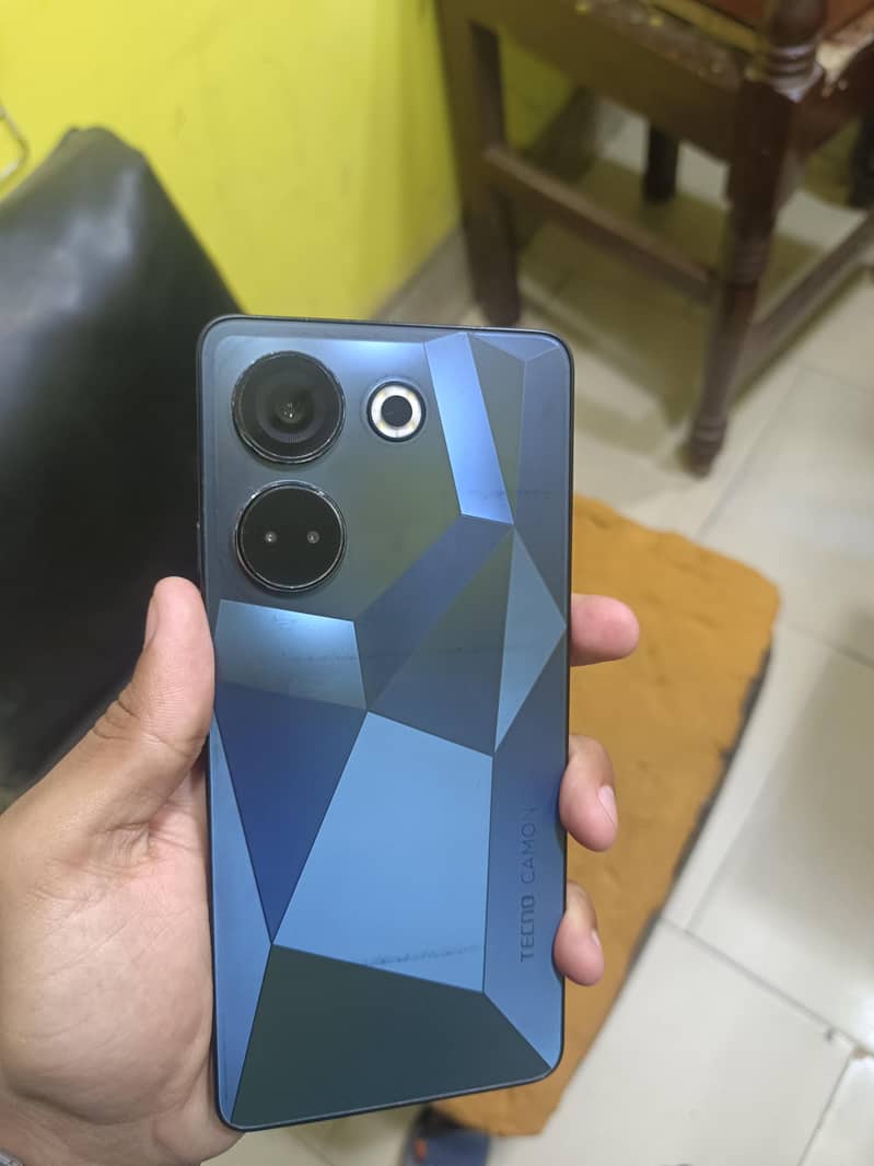 Tecno CAMON 20 3