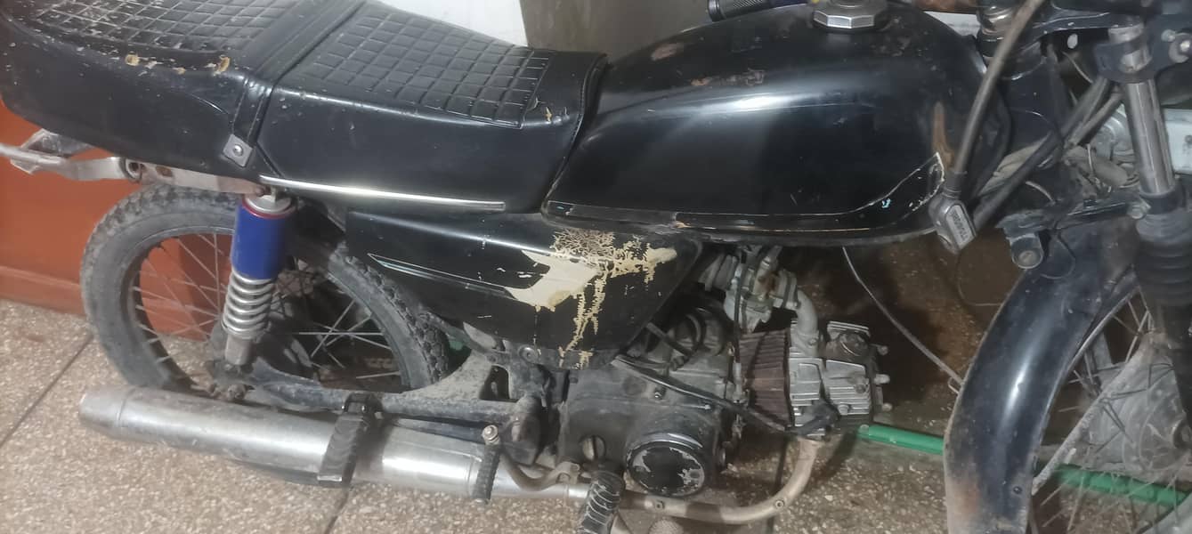 Road prince/Cafe Racer pointer 0
