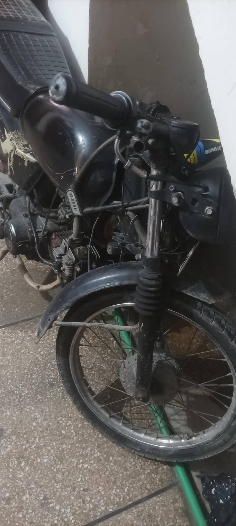 Road prince/Cafe Racer pointer 1