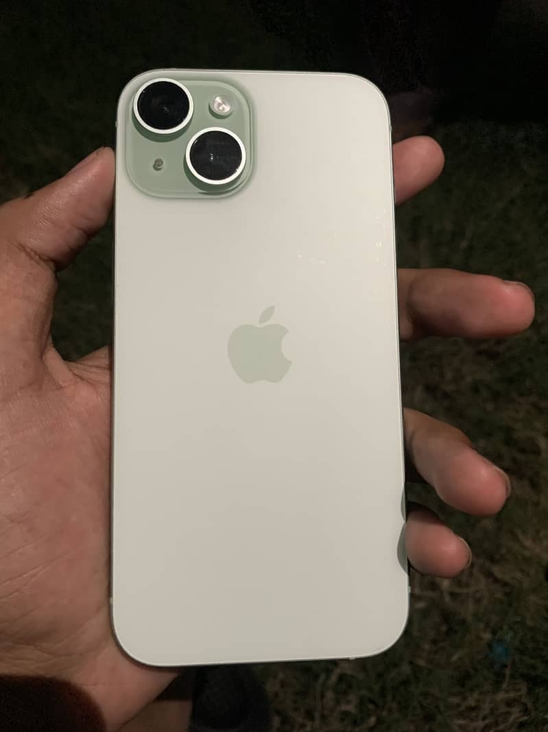 Apple iPhone 15 2