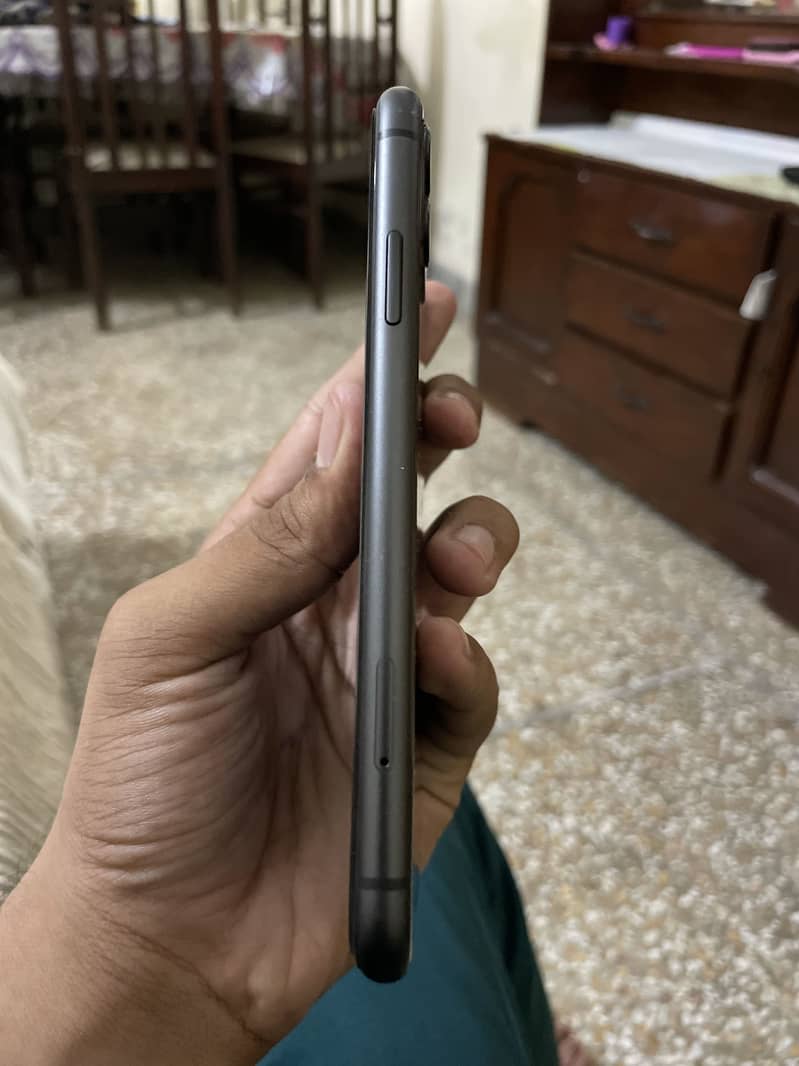 Apple iPhone 11 1