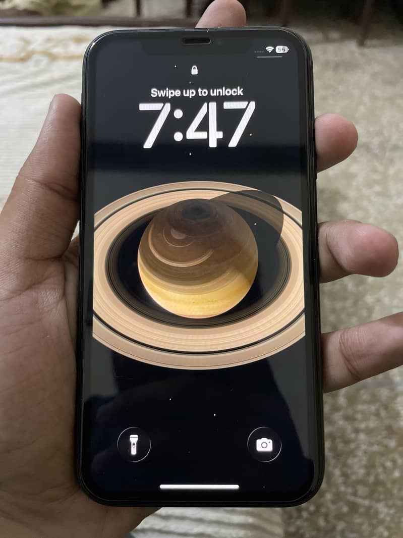 Apple iPhone 11 4