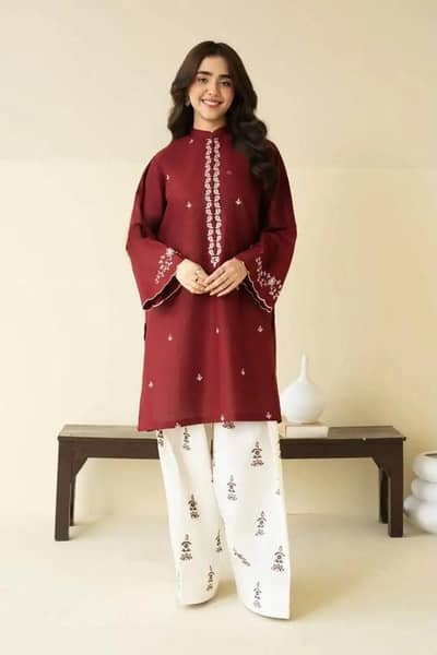 beautiful Maroon Embroidered Lawn 2-Piece Suit"