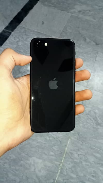Apple iPhone SE
