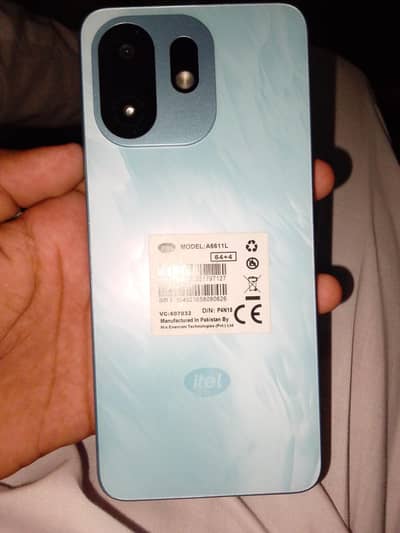 Itel City 100