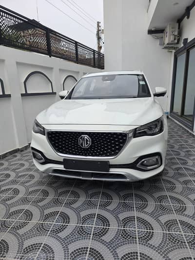 MG HS 2021