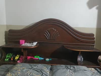 King size Bed