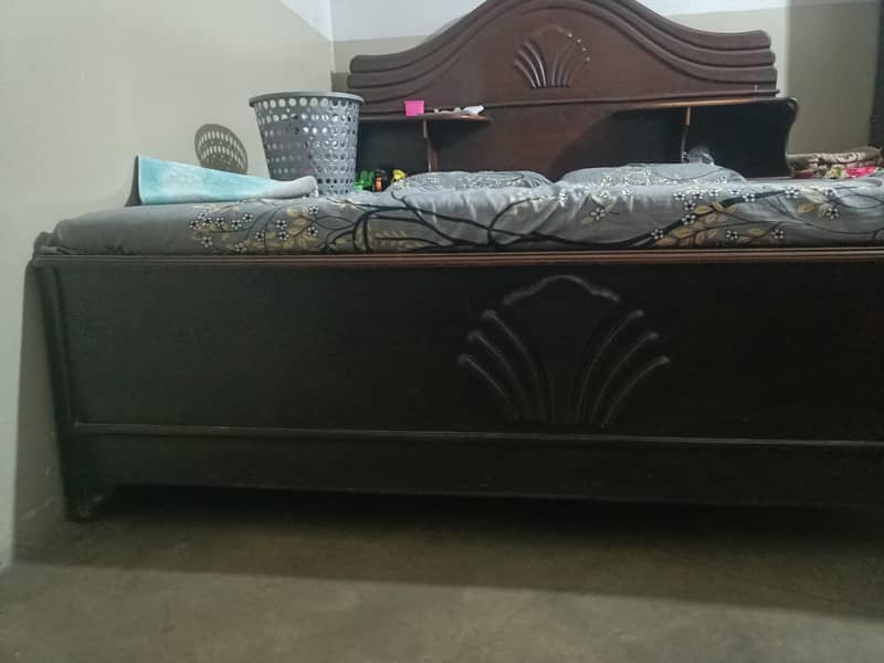 King size Bed 1