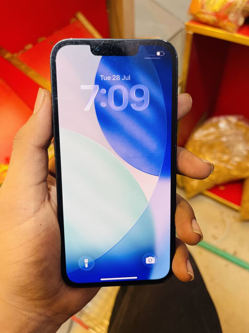 iPhone 13 Sim lock 2