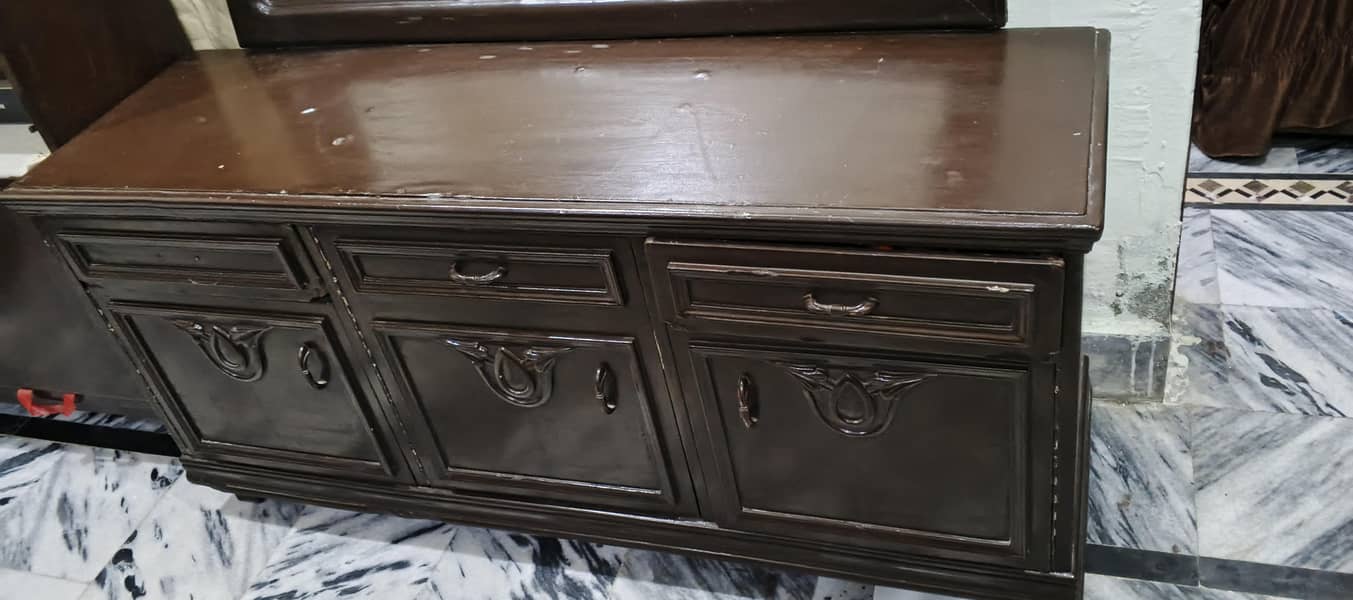 a dressing table 2