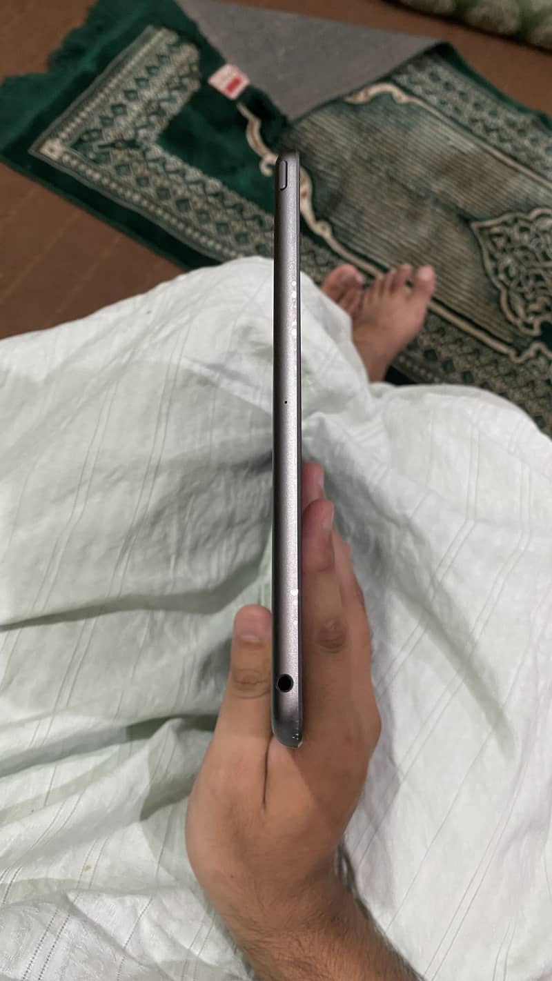 iPad 9th generation 4
