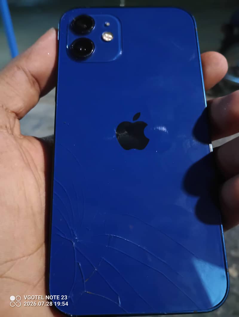 Apple iPhone 12 3