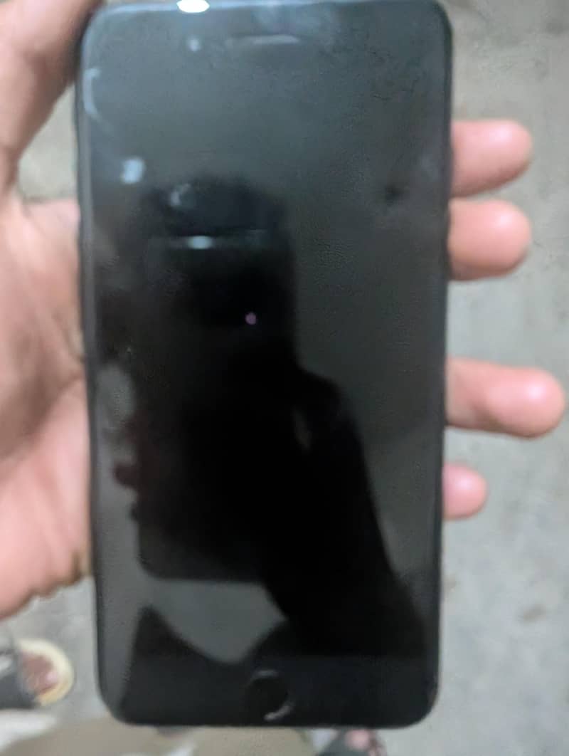 Apple iPhone 7 Plus 0