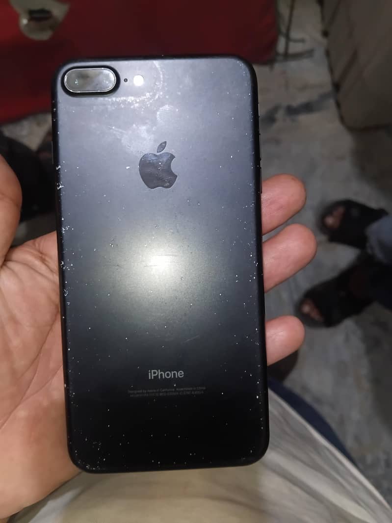 Apple iPhone 7 Plus 1