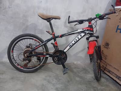 SCOTT A33 MODEL MOUNTAIN BICYCLE 20INCH SIZE. good for 10 to 16 years