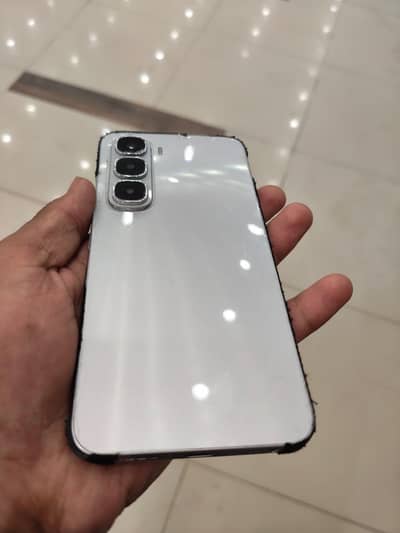 Infinix Hot 60i