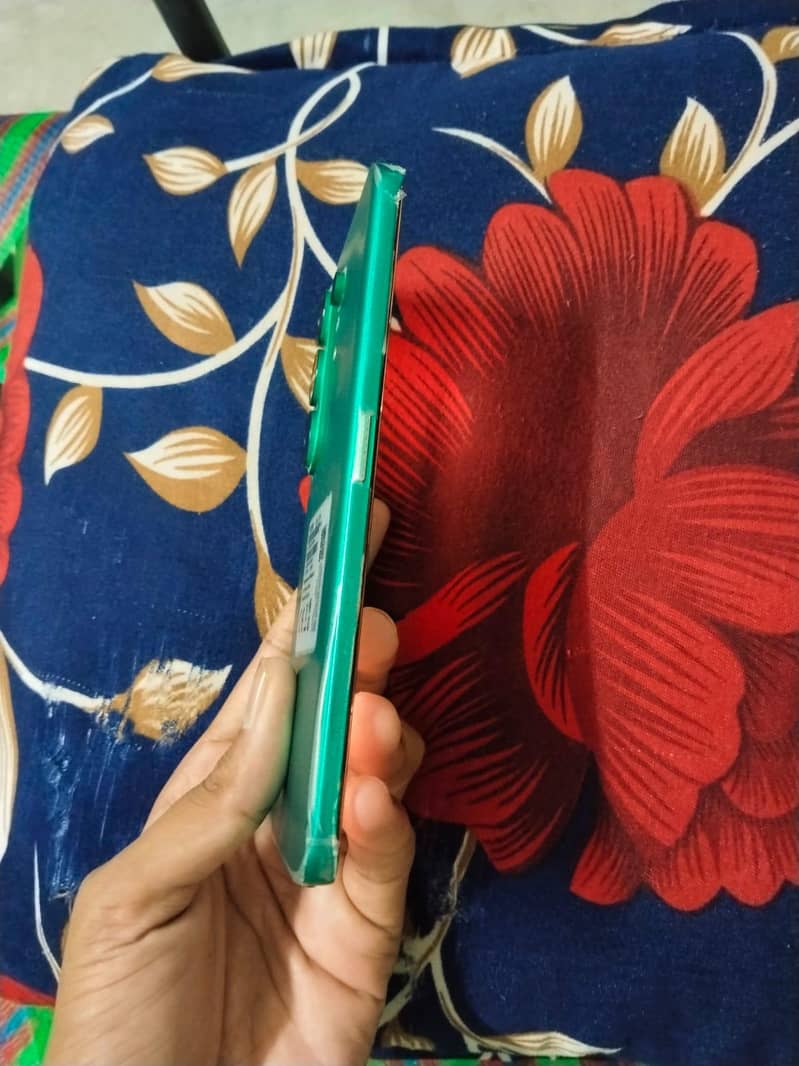 Tecno camon 50 pro 0