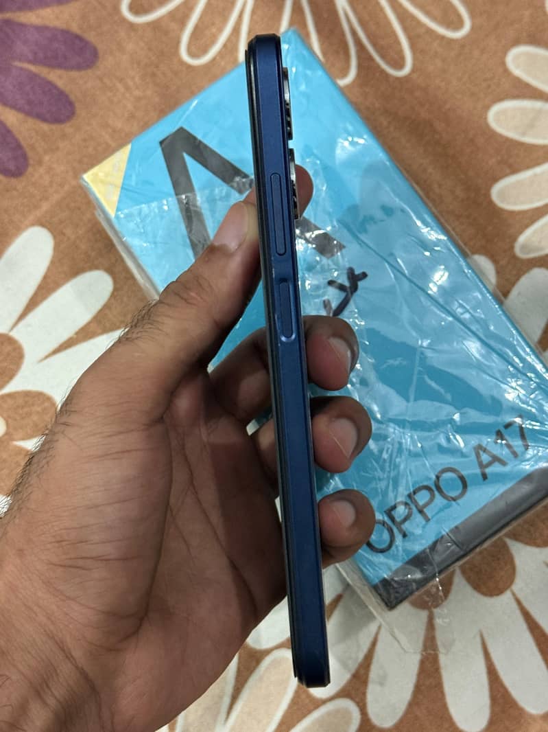 OPPO A17 4