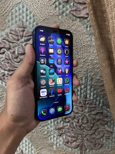 iPhone 12