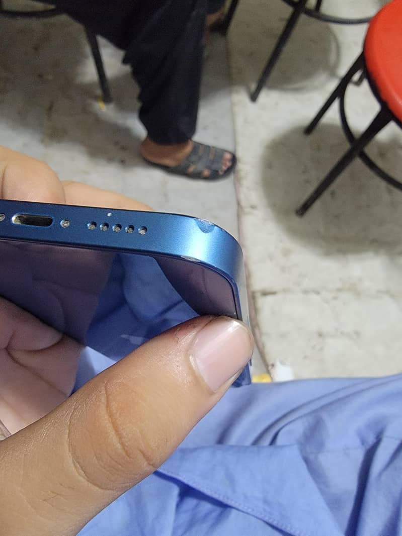 Apple iPhone 13 1