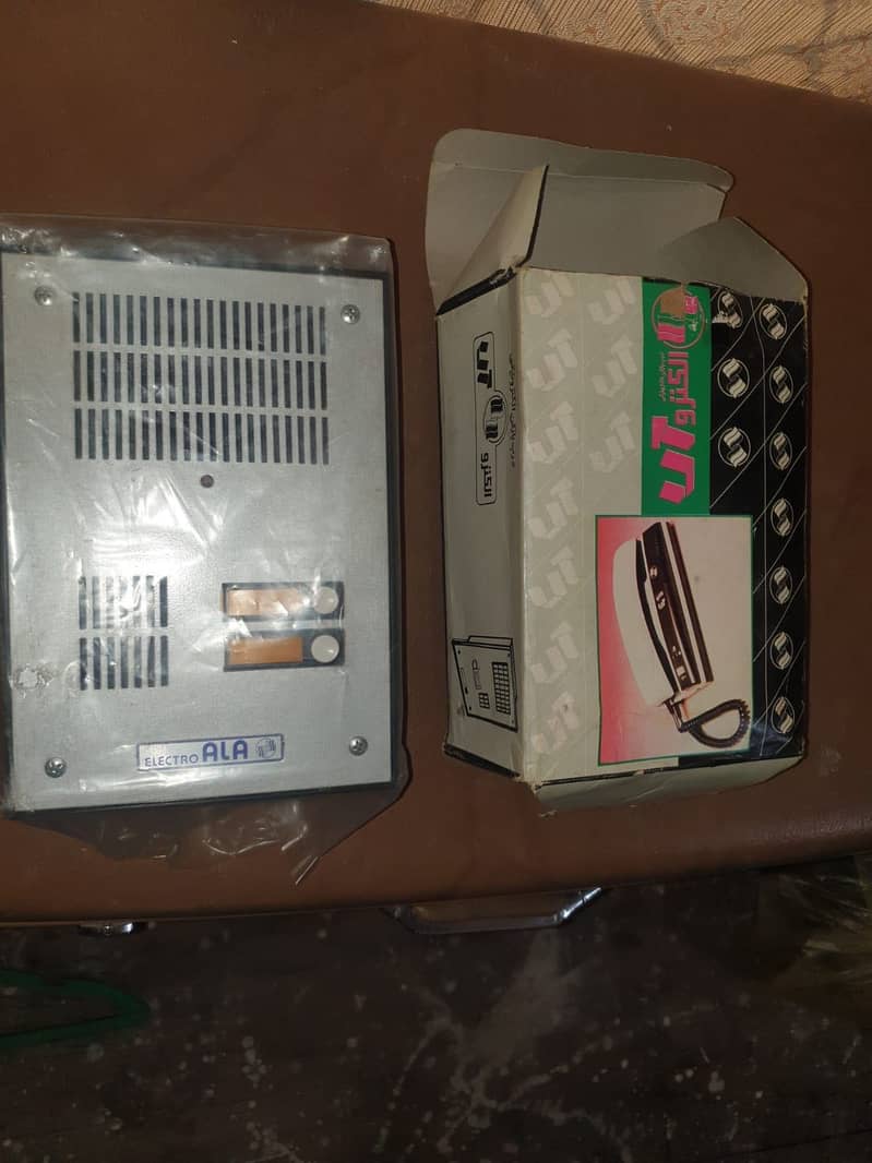 Automatic door lock and intercom 2