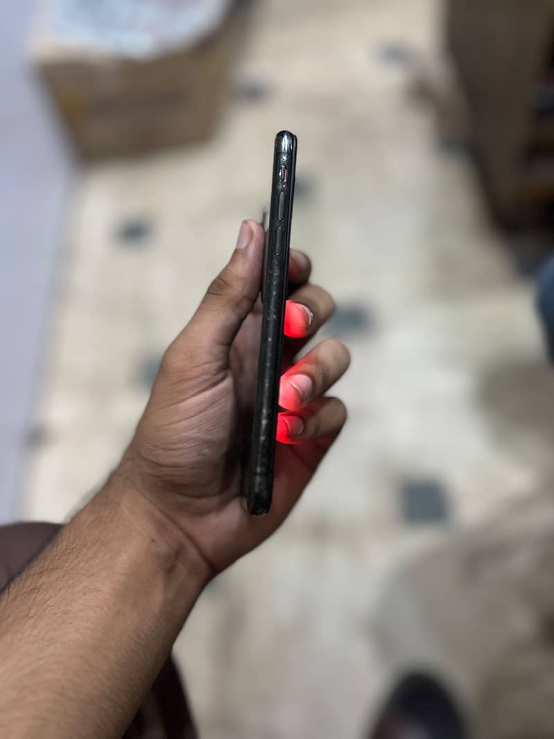 Apple iPhone X 2